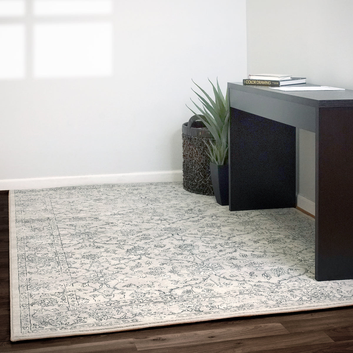 Ancient Garden 57136 Silver/Grey rug – room scene