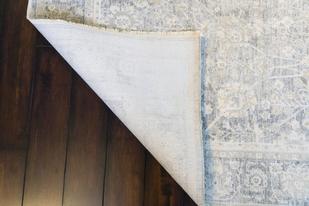 Canyon 15470 Grey/Cream rug – corner detail