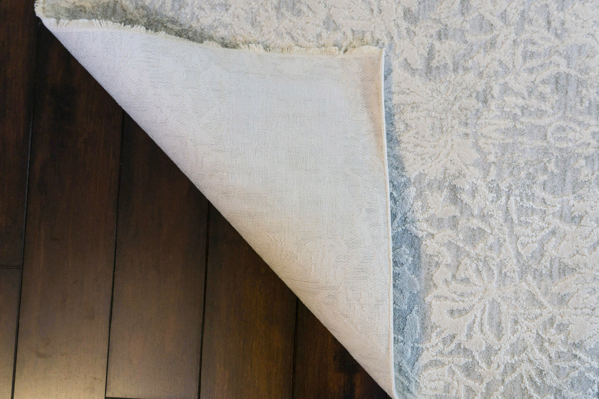 Canyon 15472 Grey/Cream rug – corner detail