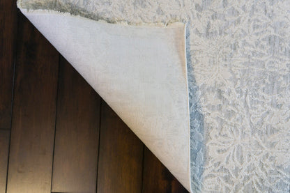 Canyon 15472 Grey/Cream rug – corner detail
