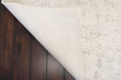 Canyon 15477 Grey/Cream rug – corner detail