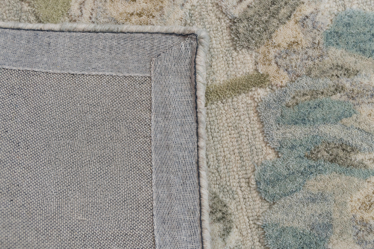 Daisy 9092 Sage/Multi rug – corner detail