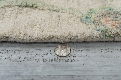 Daisy 9095 Beige/Sage/Rust rug – pile detail
