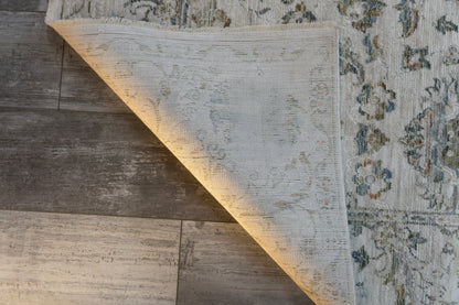 Flare 14742 Beige/Blue rug – corner detail