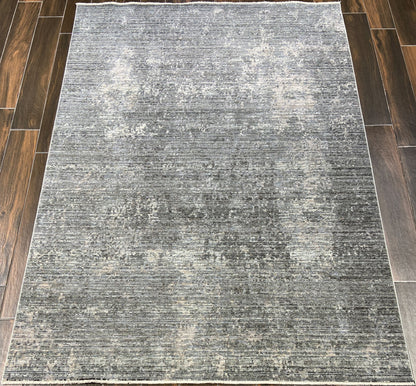 Kyra 13707 Grey/Navy rug – room scene