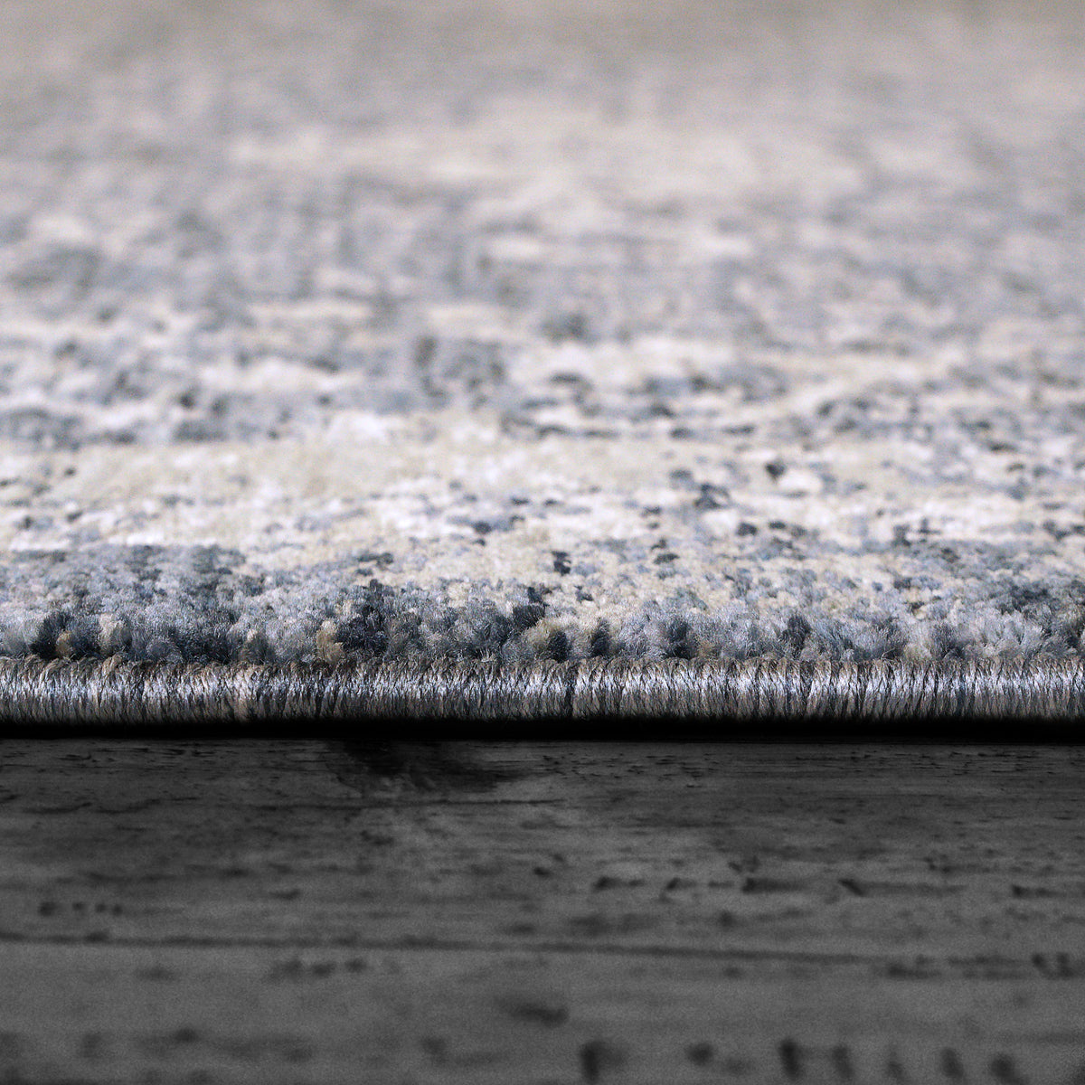Octo 6907 Navy/Ivory rug – pile detail