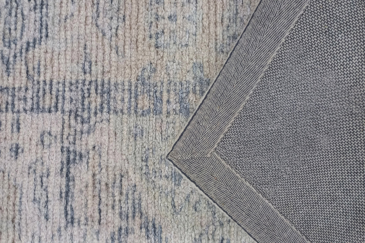 Stefano 15701 Beige/Navy rug – corner detail