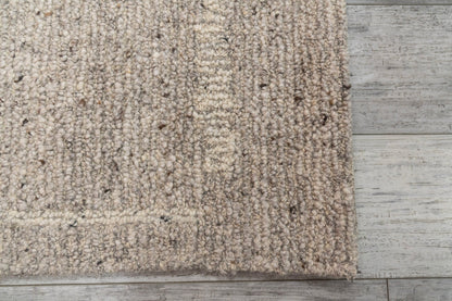 Teak 12800 Taupe rug – corner detail
